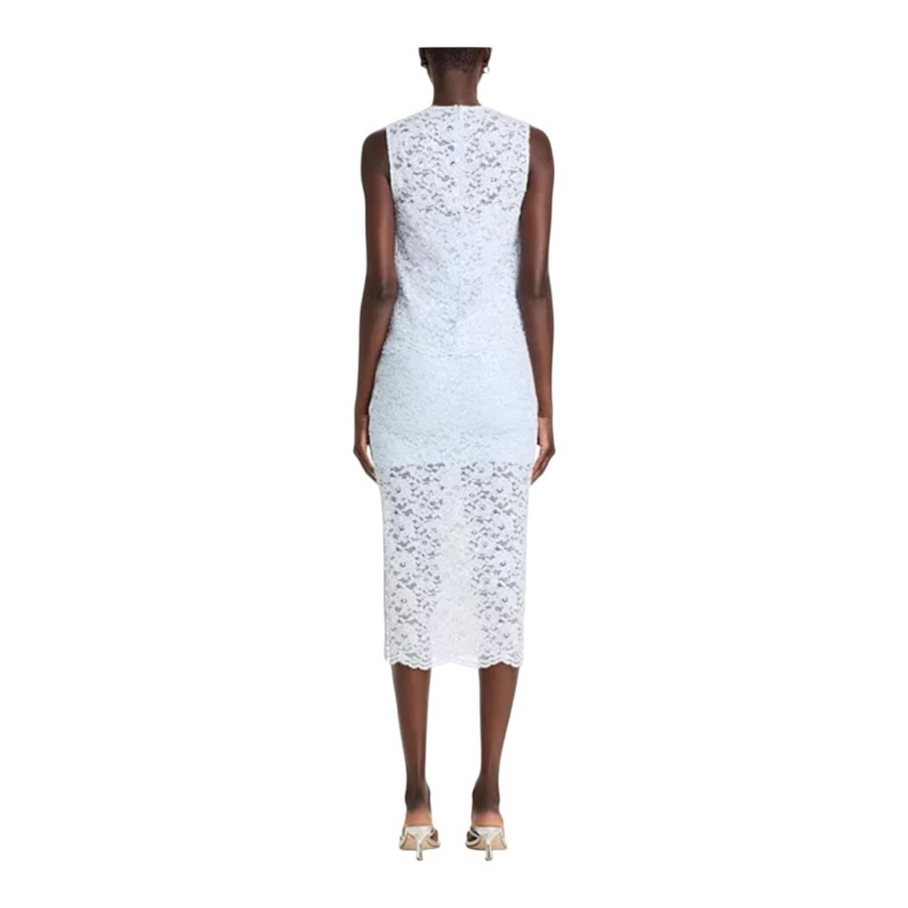 Generation Love
Henrietta Lace Top Elegant Sleeveless Lace Dress in Light Blue - Picture 3 of 5
